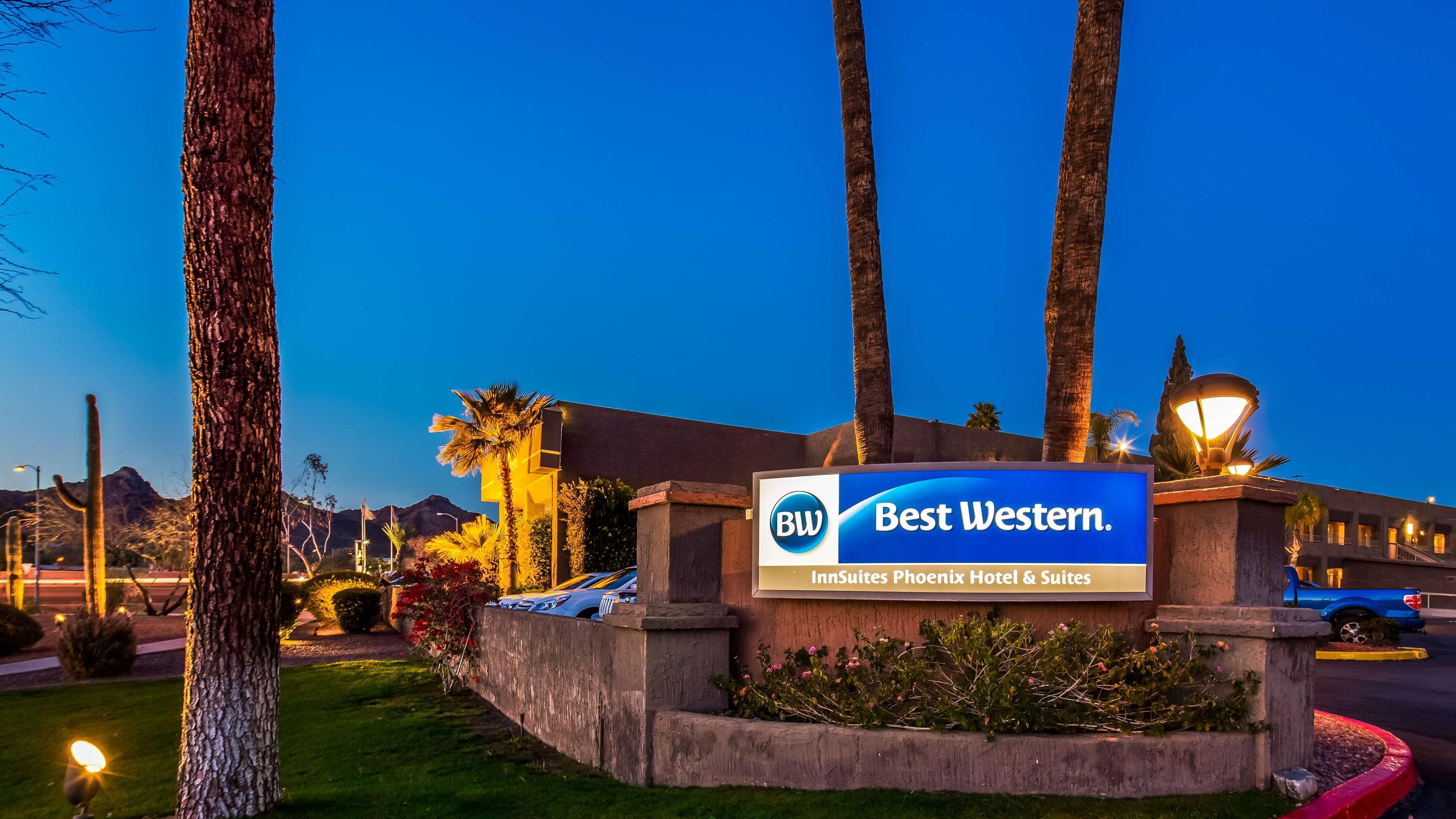 Best Western Innsuites Phoenix Hotel & Suites Exteriér fotografie