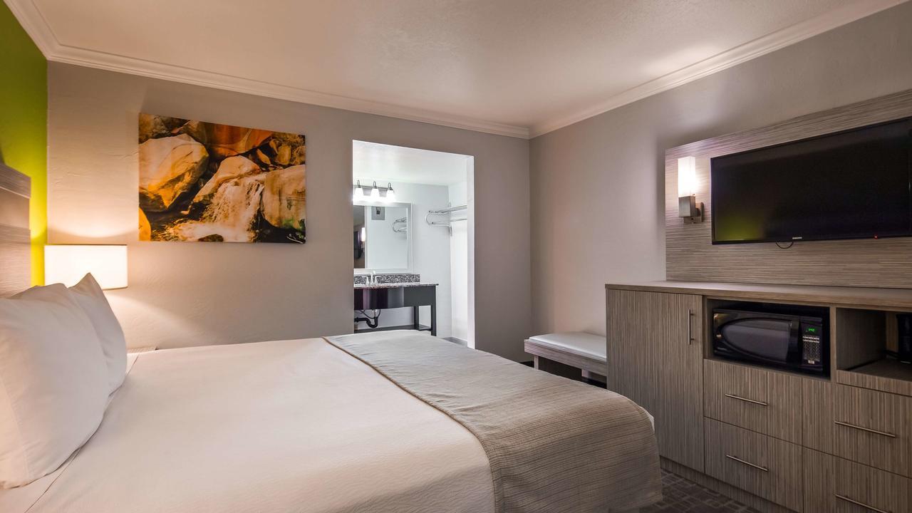 Best Western Innsuites Phoenix Hotel & Suites Exteriér fotografie