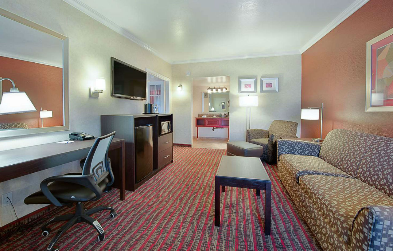 Best Western Innsuites Phoenix Hotel & Suites Exteriér fotografie